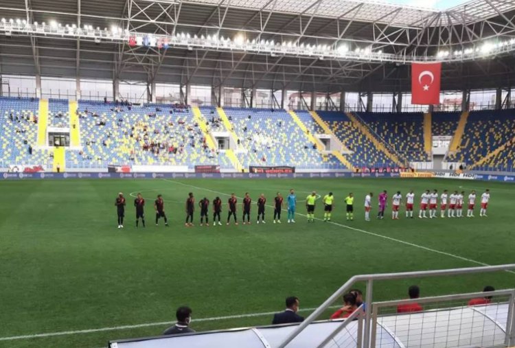 We attended the Gençlerbirliği-Altınordu match as a community. 
