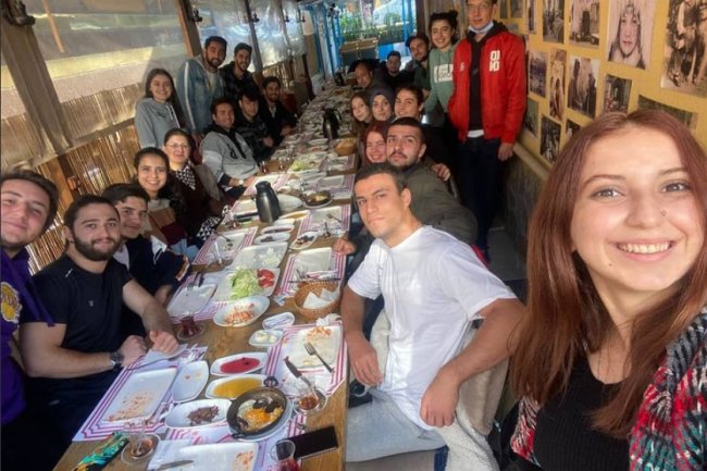 Topluluk olarak tanışma kahvaltımızı gerçekleştirdik