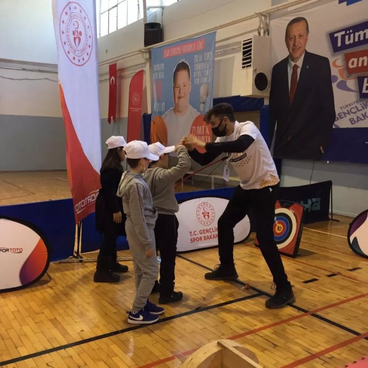 "Down Sendromu Farkındalık Günü, Masa Tenisi Turnuvası ve Hepimiz Aynıyız Spor Oyunları" etkinliklerine katıldık.