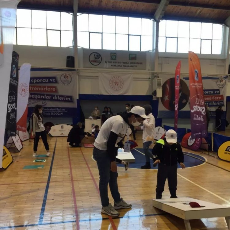 "Down Sendromu Farkındalık Günü, Masa Tenisi Turnuvası ve Hepimiz Aynıyız Spor Oyunları" etkinliklerine katıldık.