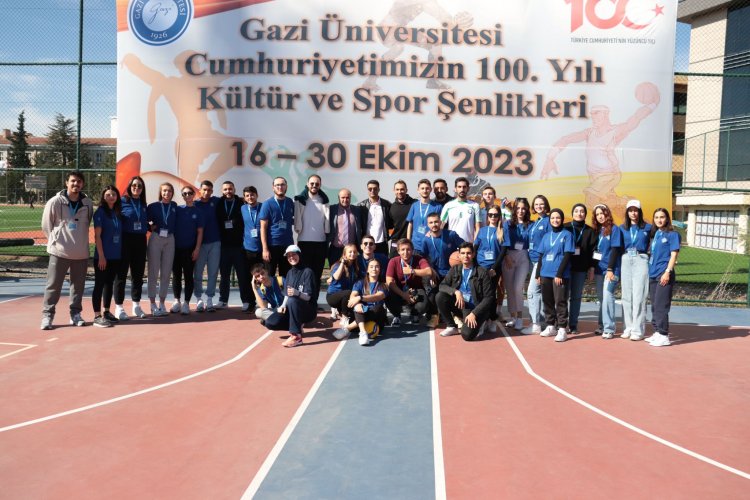 100. Yıla Yakışır Coşkulu Başlangıç